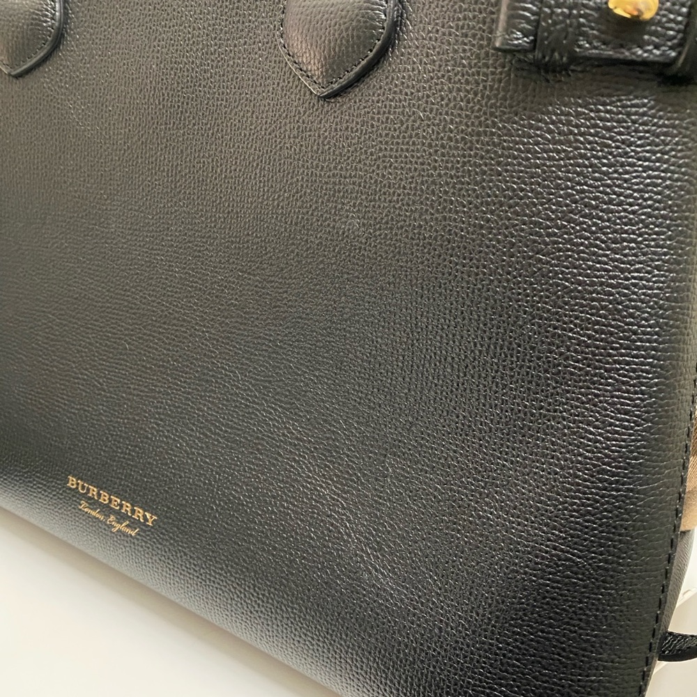 Burberry Medium Banner House Check Derby Leather Tote w/ Strap – Black RT 73504 - Picture 8 of 17